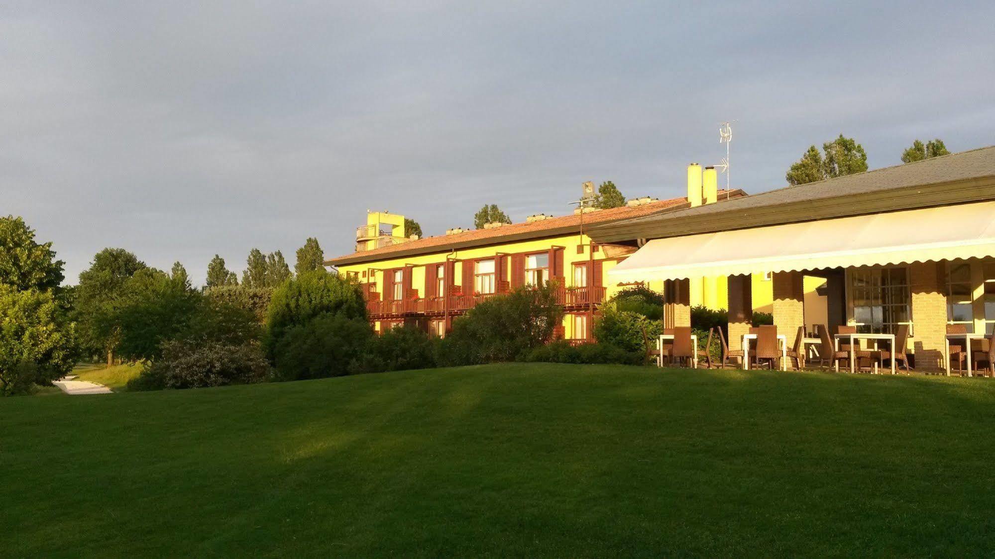 ליגננו סביאדורו Hotel Golf Inn מראה חיצוני תמונה