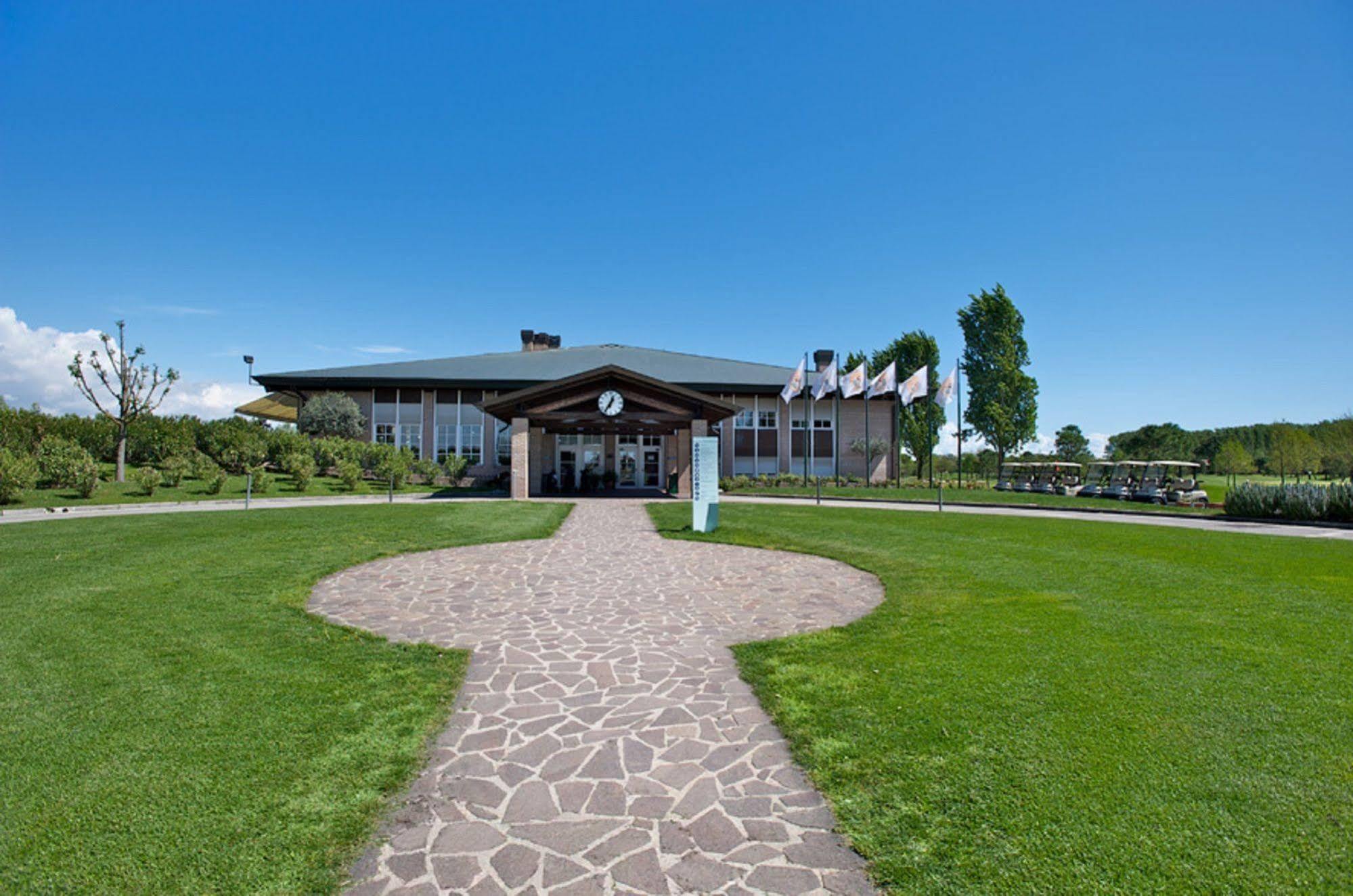 ליגננו סביאדורו Hotel Golf Inn מראה חיצוני תמונה